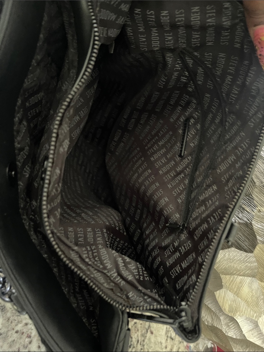 Steve Madden Black Woven Shoulder Bag with Ruched Chain Strap - Picture 3 of 4
